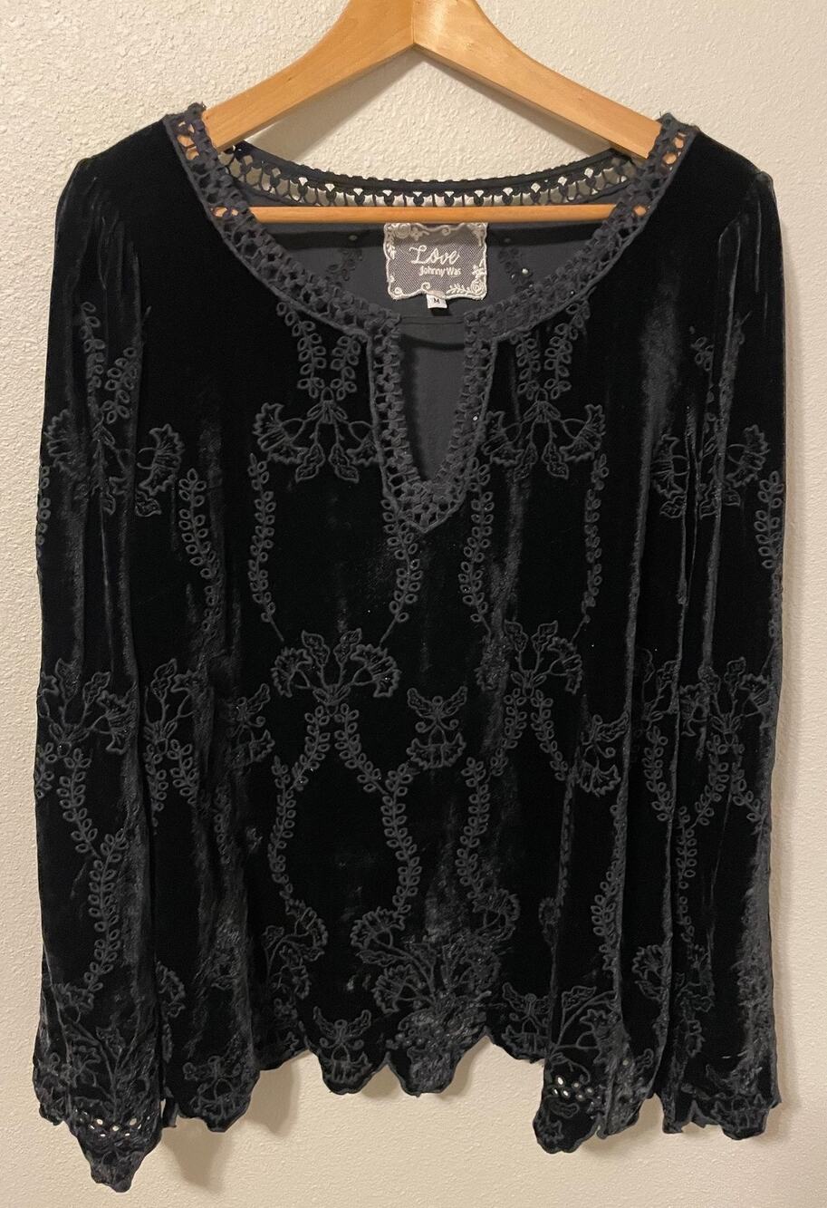 Love Johnny Was Tunic Top Womens Medium Black Velvet Embroidered Boho Whimsigoth